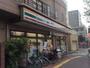 コンビニ　セブン-イレブン板橋大原町店（コンビニ）まで242m