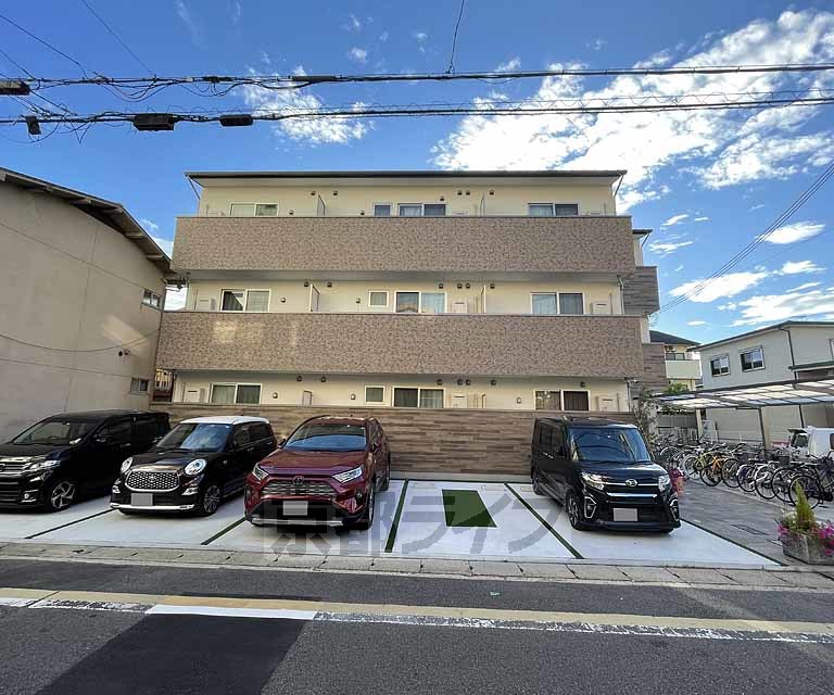 阪急京都線 西京極駅 徒歩8分 築5年