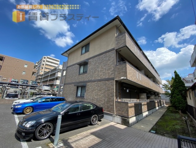 建物外観　駅徒歩５分。こんな場所探してました
