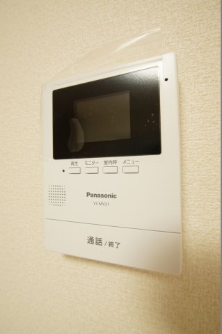 セキュリティ　来訪者が確認できる女性に安心の「TVモニターホン」