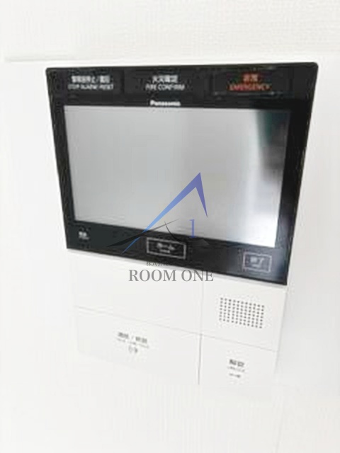 セキュリティ　モニター付きインターホンです。