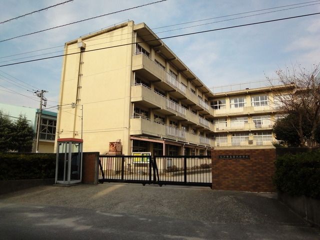中学校　松戸市立第六中学校（中学校）まで1150m