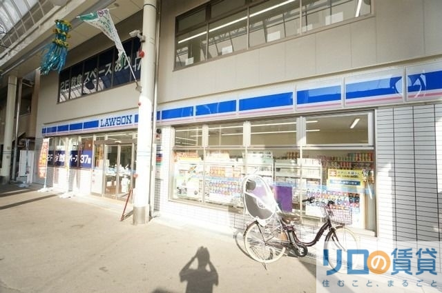 コンビニ　ローソン阪急淡路駅前通店（コンビニ）まで277m