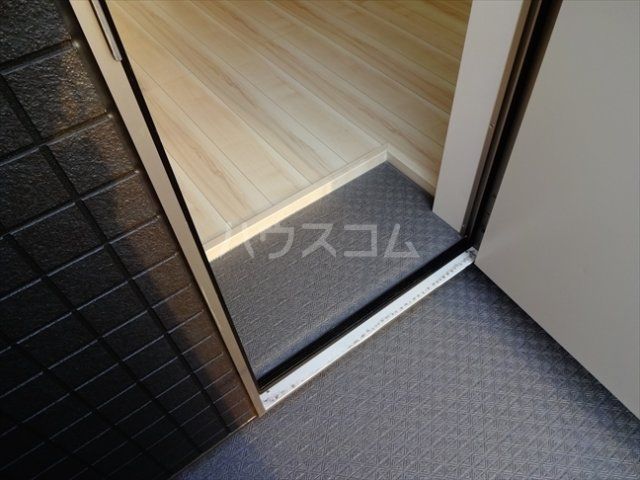 東武伊勢崎線 東向島駅 徒歩7分 3階建 築10年の玄関写真