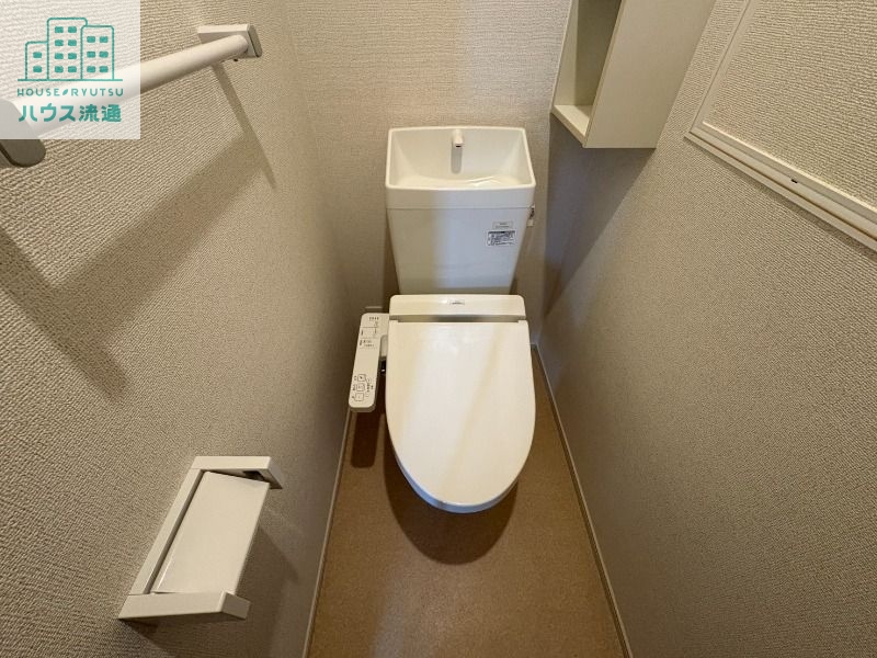 トイレ　※別号室のお部屋です