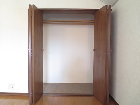 京王線 八幡山駅 徒歩12分 2階建 築31年の内装写真
