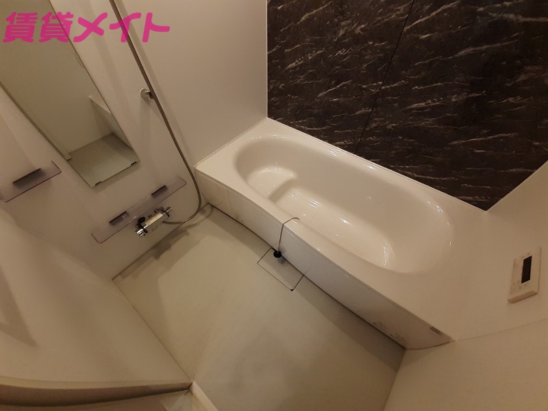 バス・シャワールーム　反転タイプ参考写真