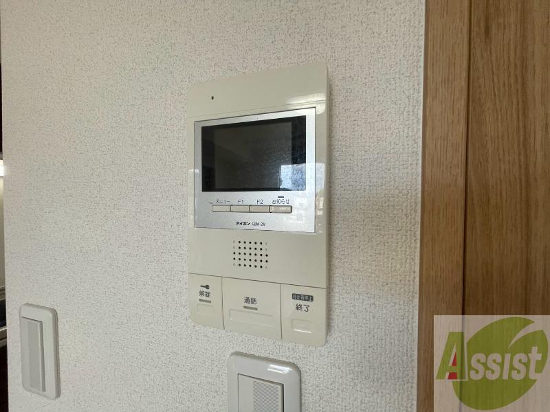 セキュリティ　インターホンです。オートロック付きで安心のマンションです。
