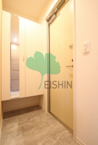 玄関　建設中のため同じシリーズの写真です