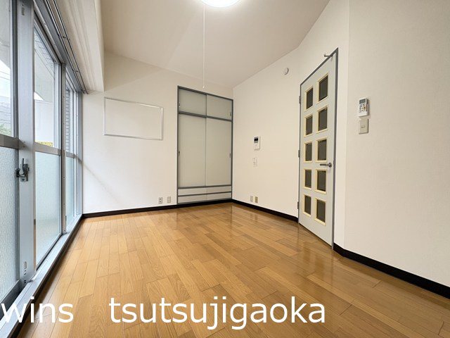 京王線 国領駅 徒歩2分 6階建 築39年の内装写真