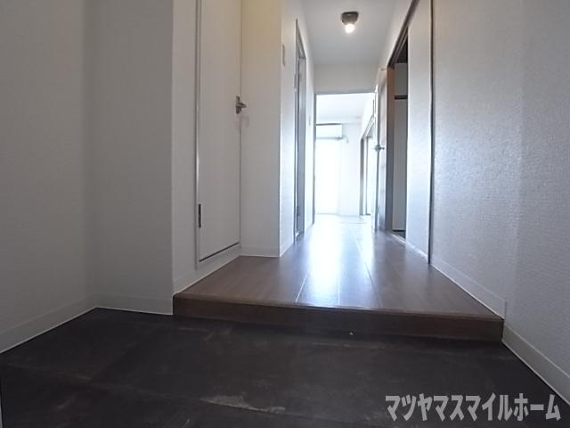 カサグランディ鴻池の玄関写真