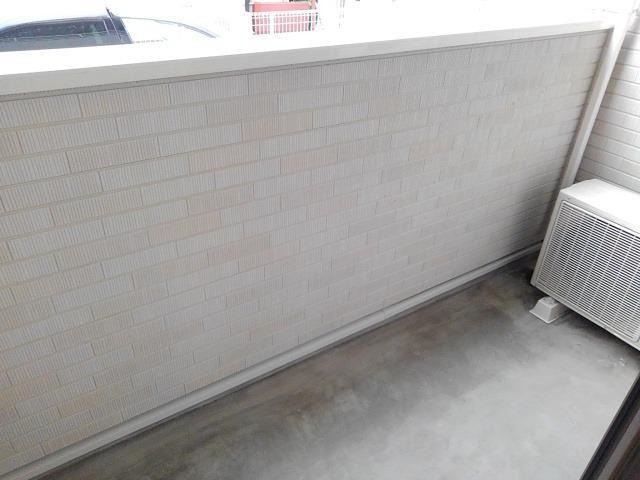 バルコニー　図面と現状に相違がある場合には現状を優先