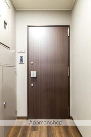 Long Island Ebisuの玄関写真