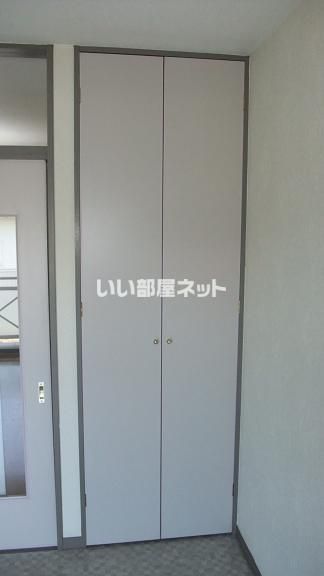 ＪＲ高崎線 籠原駅 徒歩13分 2階建 築33年の内装写真
