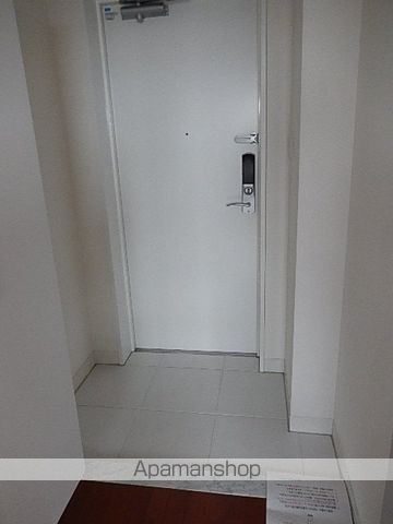 地下鉄名城線 黒川駅 徒歩3分 13階建 築19年の玄関写真
