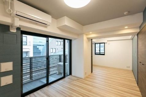 居室・リビング　明るいお部屋ですね♪