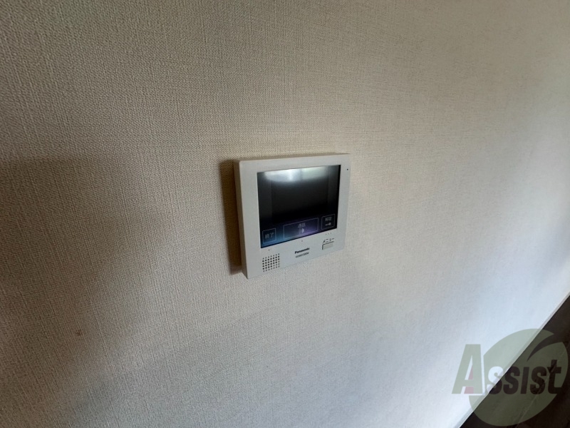 セキュリティ　ＴＶモニター付インターホンです。来客者の顔が見えるので安心！