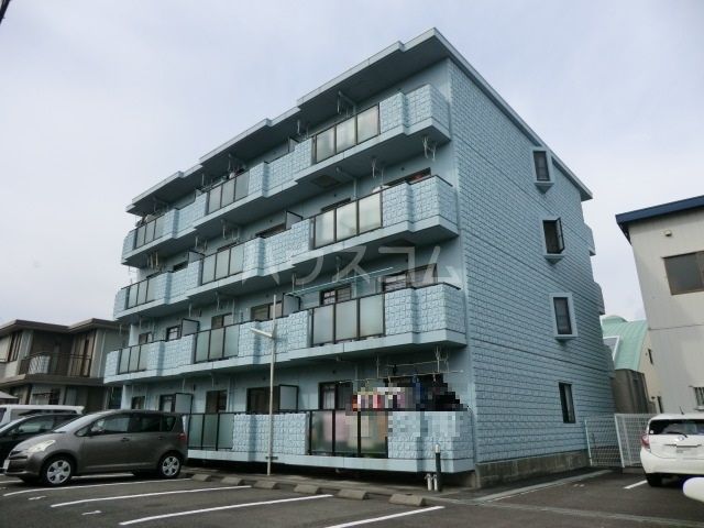 静岡市駿河区中野新田のマンションの建物外観