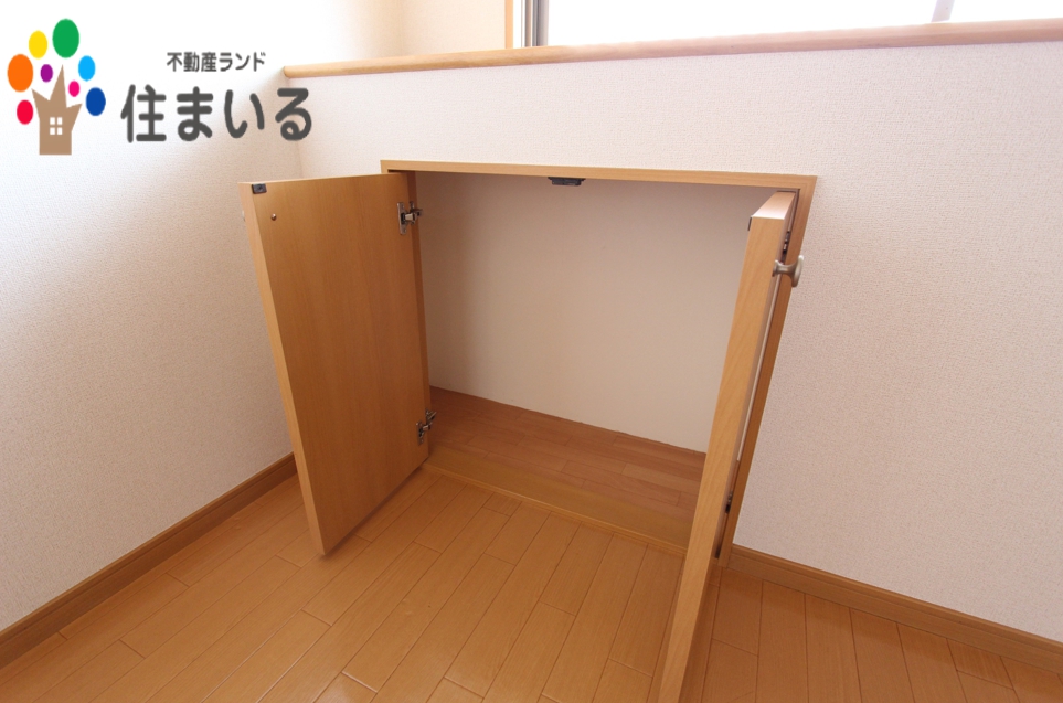 ドラックストア　スギ薬局清水山店（ドラッグストア）まで890m
