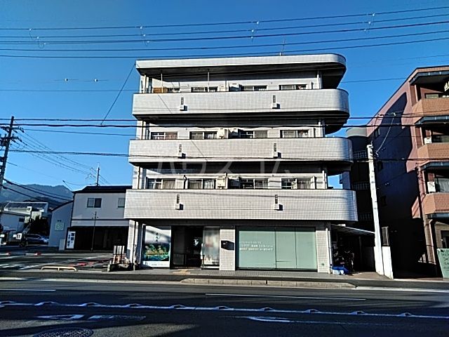 京都市右京区嵯峨釈迦堂門前瀬戸川町のマンションの建物外観