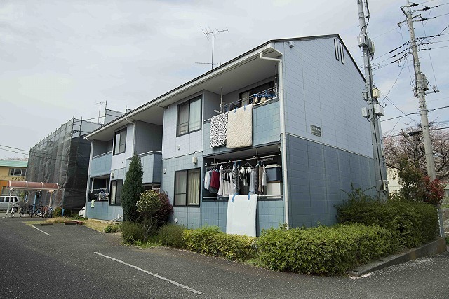 ビューラー上星　四番館の建物外観