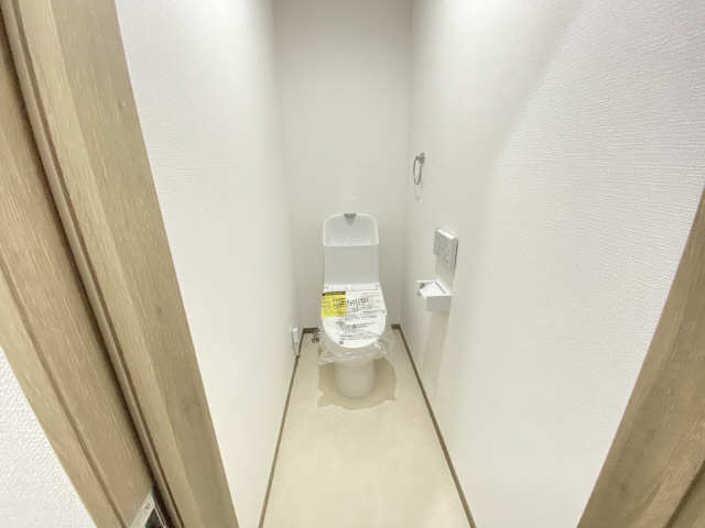 【コンフォール鳴浜のトイレ】