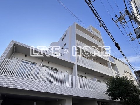 中野区上高田のマンションの建物外観