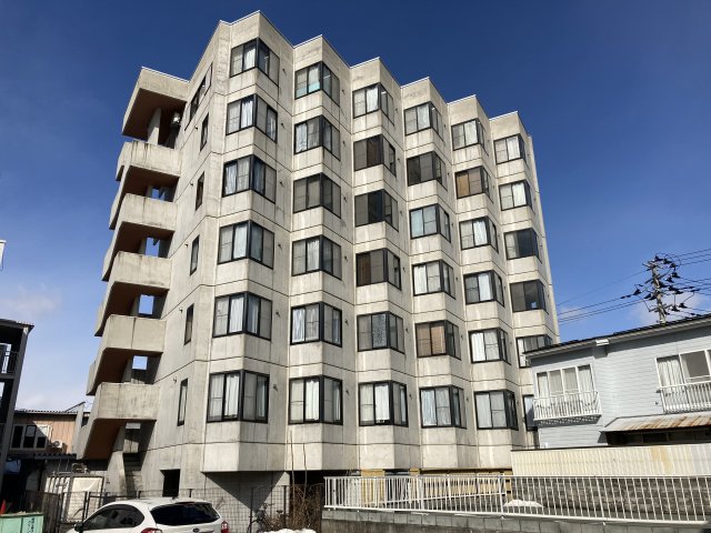 【マンション酸漿の建物外観】