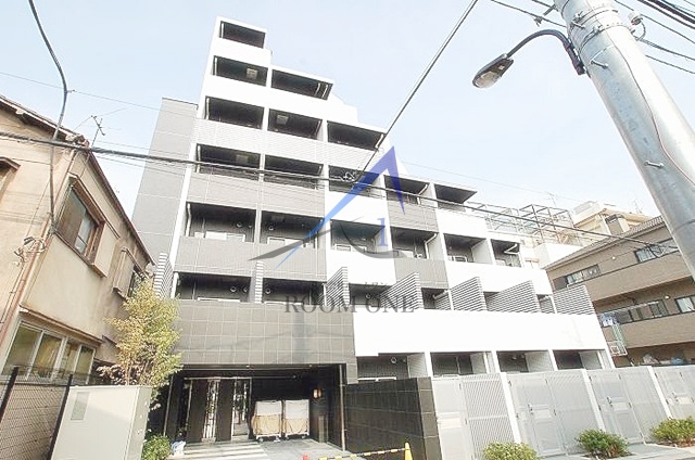 新宿区改代町のマンションの建物外観