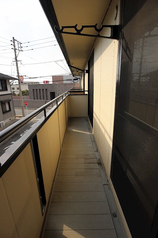 バルコニー　お部屋探しは地域に詳しい当店へ。