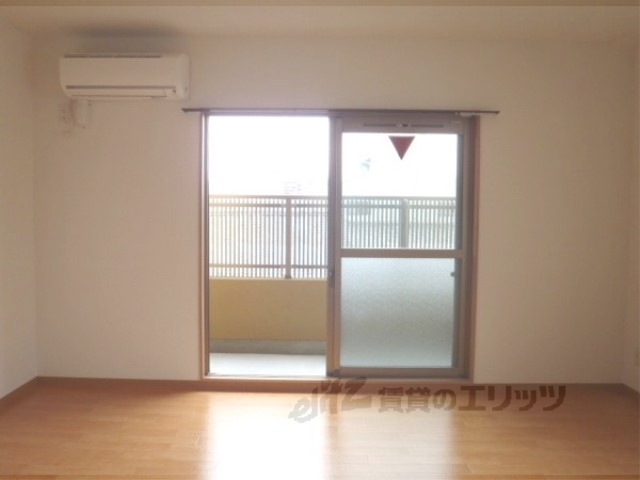 居室・リビング　居室