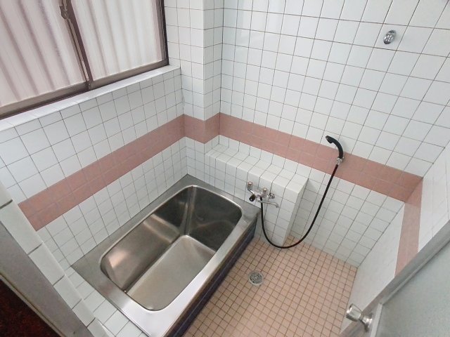 バス・シャワールーム　2025年11月撮影※現況を優先します