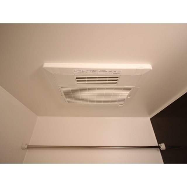 その他　浴室乾燥機完備です。