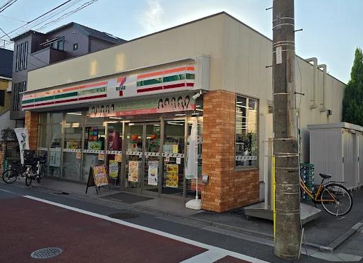 コンビニ　セブンイレブン世田谷松原5丁目店（コンビニ）まで151m