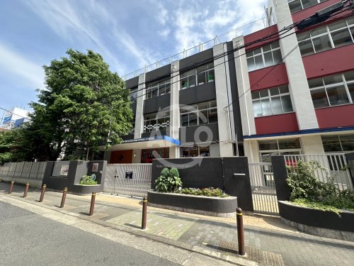 小学校　大阪YMCAインターナショナルスクール（小学校）まで340m