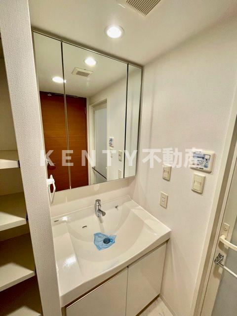 洗面設備　洗面所です