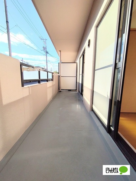 バルコニー　同建物別部屋