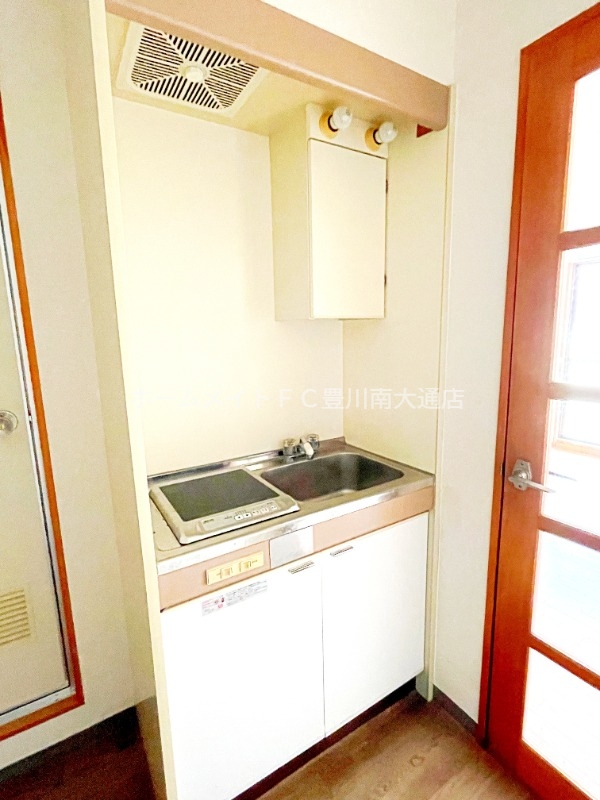 キッチン　同型別部屋写真