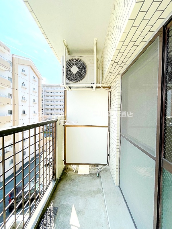 バルコニー　同型別部屋写真