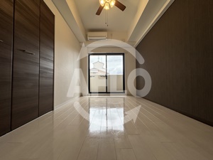 居室・リビング　Luxe鶴見　洋室