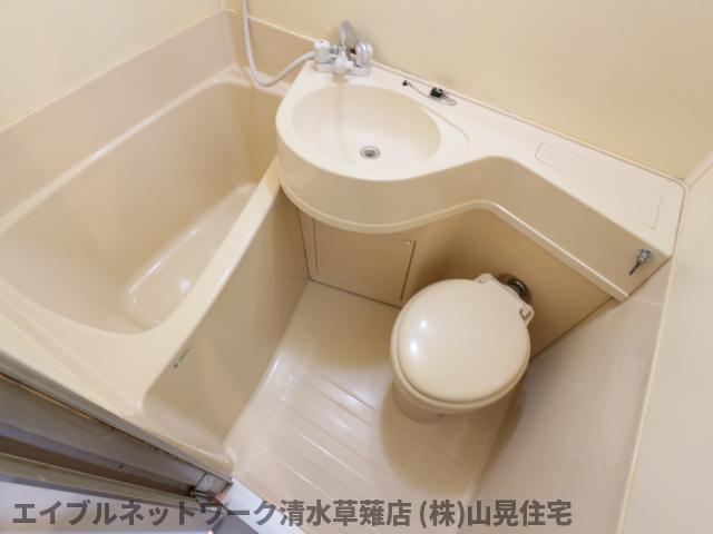 バス・シャワールーム　ゆったり過ごせるお風呂です