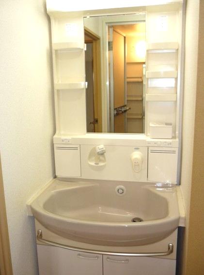 洗面設備　☆うれしい独立洗面台☆