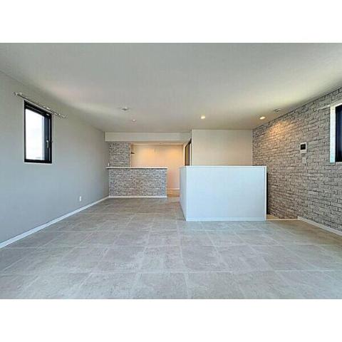 居室・リビング　室内