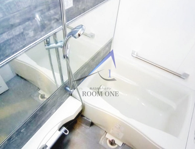 バス・シャワールーム　お風呂です。