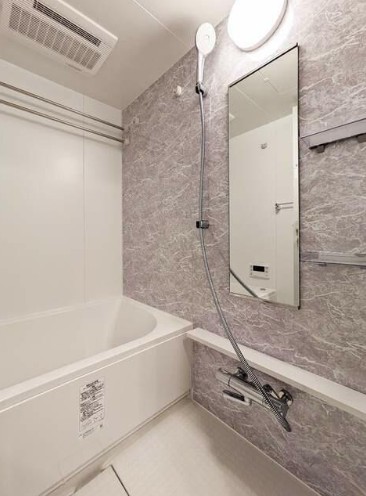 バス・シャワールーム　同タイプのお写真です