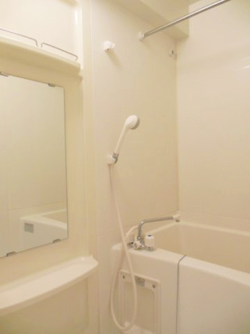 バス・シャワールーム　バス・トイレ別です