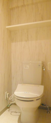 トイレ　温水洗浄便座付トイレ