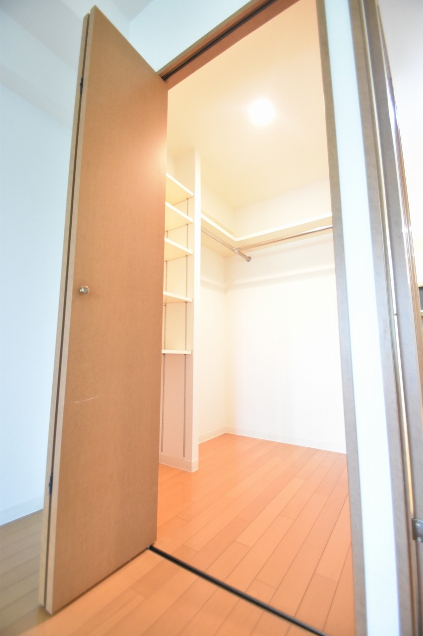 収納　ウォークインクローゼット