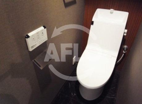 トイレ　Imperial Suite 南堀江（インペリアルスイート南