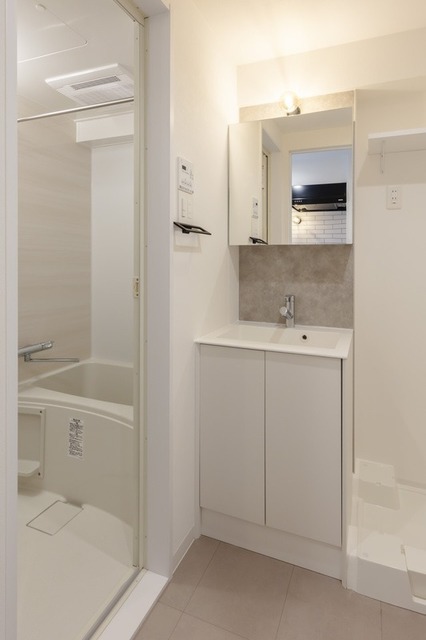 バス・シャワールーム